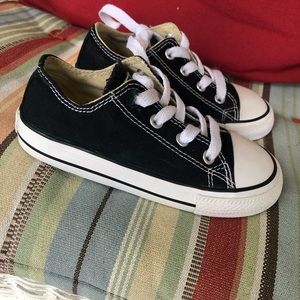 Black converse Toddler shoes
